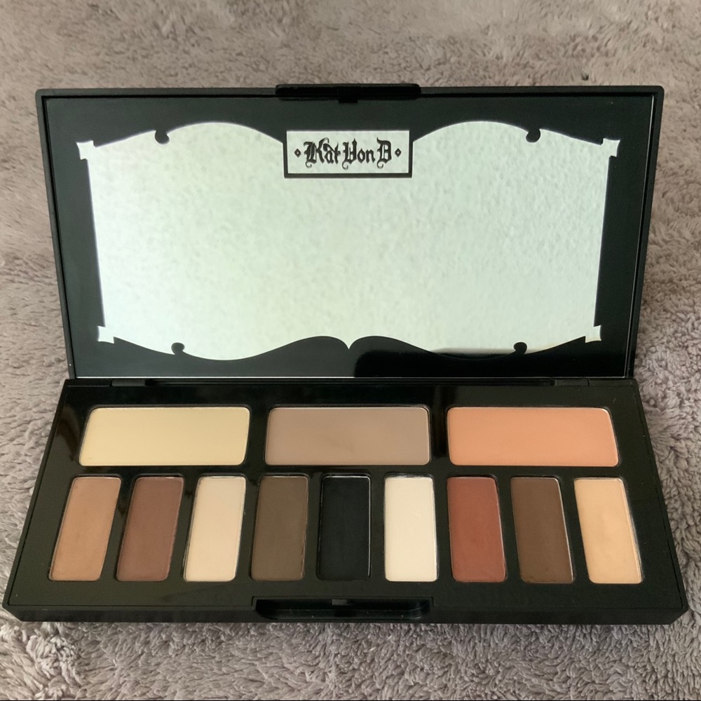 Kat von D Shade and Light Eyeshadow Palette